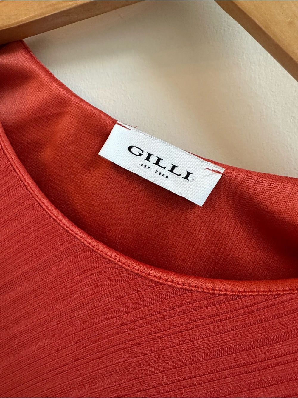 Gilli Red Long Sleeve Ruched Side Ribbed Dress - Picture 6 of 6
